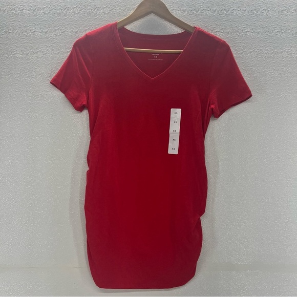 Short Sleeve V-Neck Maternity T-Shirt Isabel Maternity by Ingrid & Isabe|Red XS - Picture 7 of 16